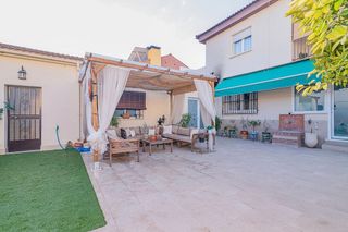 Casa adosada en venta en Albolote