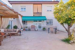 Casa adosada en venta en Albolote