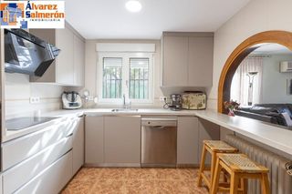 Chalet en venta en Otura