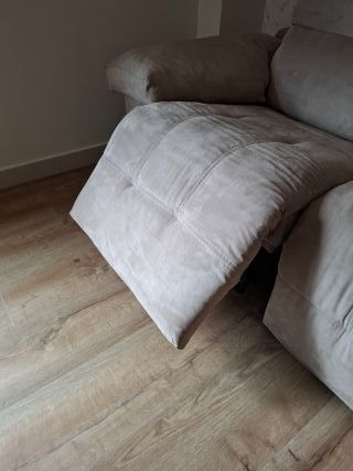 Sofá beige de ante