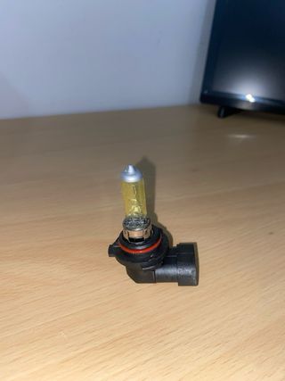 Bombillas HB4 Halógenas Amarillas