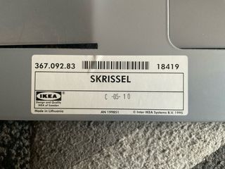 Revistero pared IKEA SKRISSEL gris
