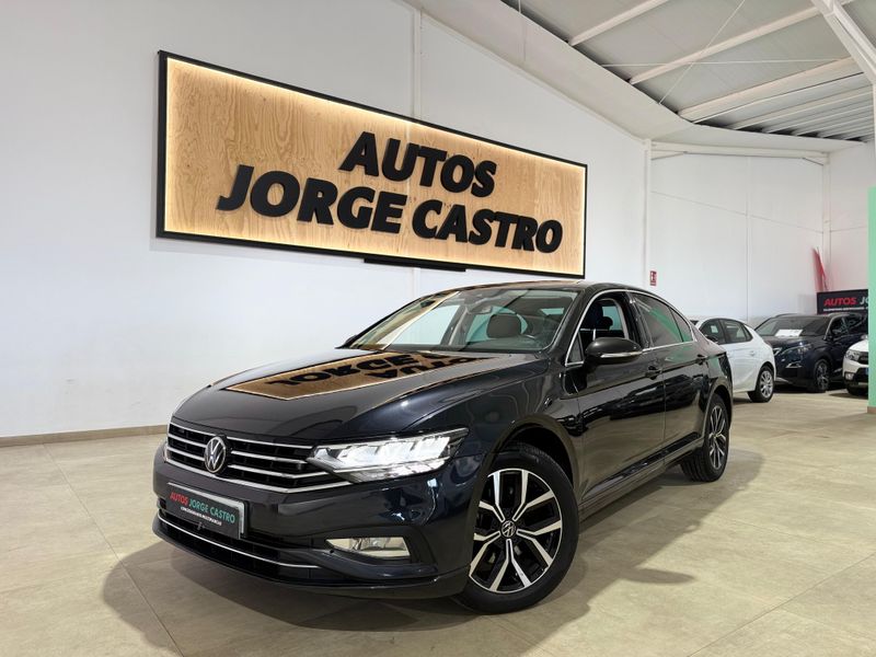 Volkswagen Passat Variant Executive 2.0 TDI 2022, foto 2
