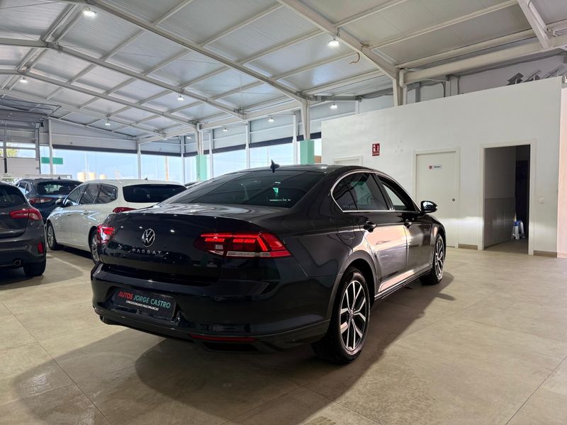Volkswagen Passat Variant Executive 2.0 TDI 2022, foto 5