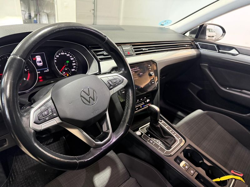 Volkswagen Passat Variant Executive 2.0 TDI 2022, foto 8