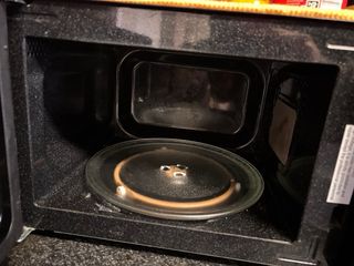 Microondas Hisense Negro