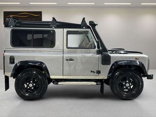 LAND-ROVER Defender 90 2.5TD5 SW E