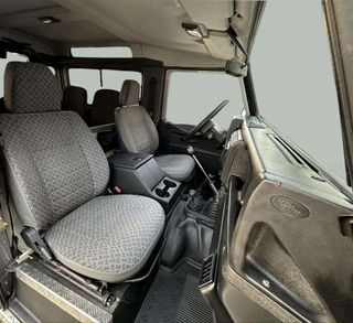 LAND-ROVER Defender 90 2.5TD5 SW E