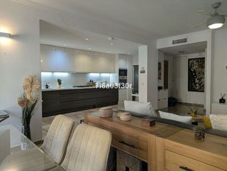 Piso en venta en Nueva Alcántara en Marbella