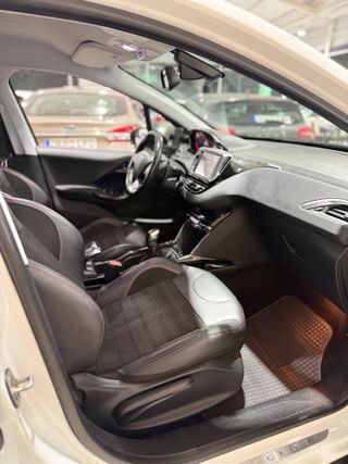 Peugeot 2008 GT Line BlueHDi 100 S&S