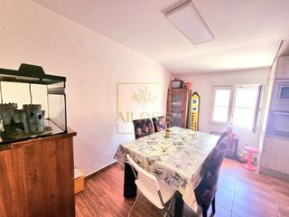 Chalet en venta en Hellín