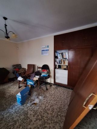 Chalet en venta en Carmona