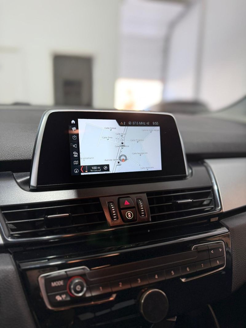 BMW Serie 2 216d (F45) 2020, foto 9