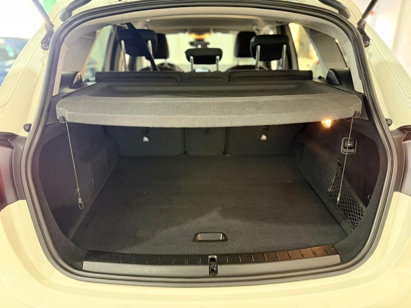 BMW Serie 2 216d (F45) 2020, foto 17