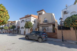 Casa adosada en venta en Santa Fe