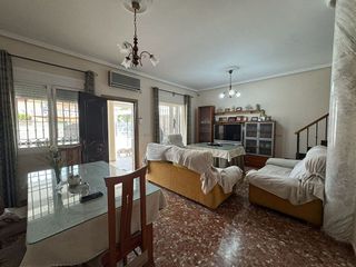 Casa adosada en venta en Santuario - La Laguna en Chipiona