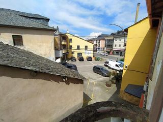 Chalet en venta en Cacabelos