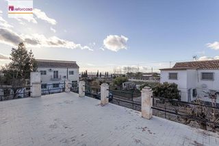 Chalet en venta en Barrio de la Vega en Monachil