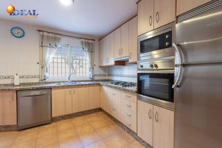 Casa adosada en venta en Maracena