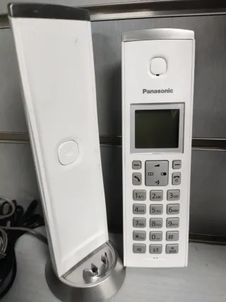 Teléfono Fijo Panasonic Blanco y Plateado