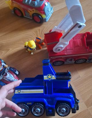 Lote Patrulla Canina: Vehículos y Figuras