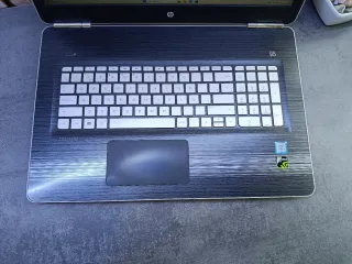 HP i5 17 Gaming Laptop