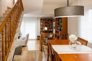 Casa adosada en venta en Torrent Ballester en Viladecans