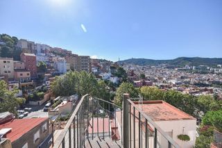 Chalet en venta en La Font d'en Fargues en Barcelona
