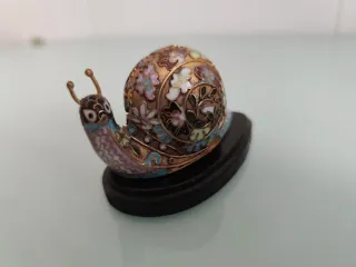 Caracol esmaltado decorativo