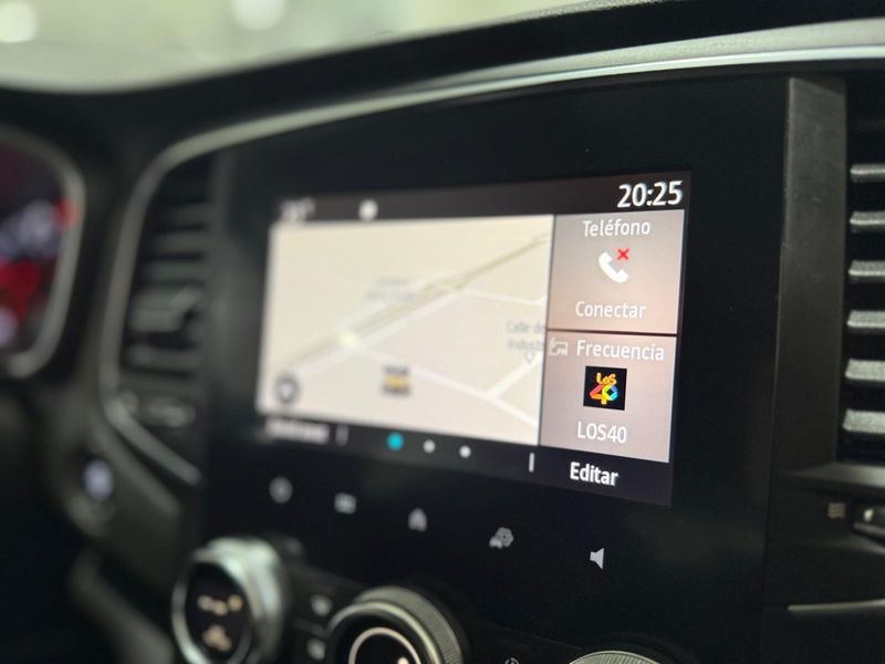 Renault Mégane 2021, foto 11