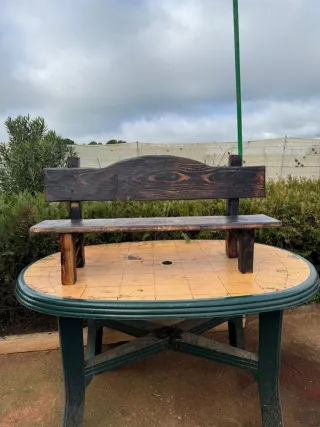 Banco rústico de madera para niños