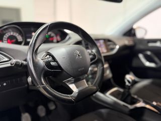 Peugeot 308 W Active Pack BlueHDi 100 S&S