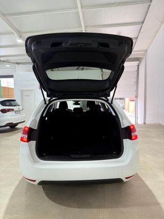 Peugeot 308 W Active Pack BlueHDi 100 S&S