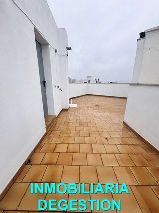 Piso en venta en Linares