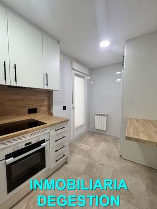 Piso en venta en Linares