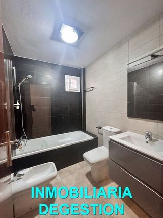 Piso en venta en Linares