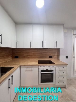 Piso en venta en Linares