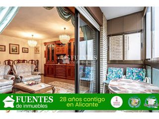 Piso en venta en Altozano - Conde Lumiares en Alicante