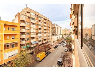 Piso en venta en Altozano - Conde Lumiares en Alicante
