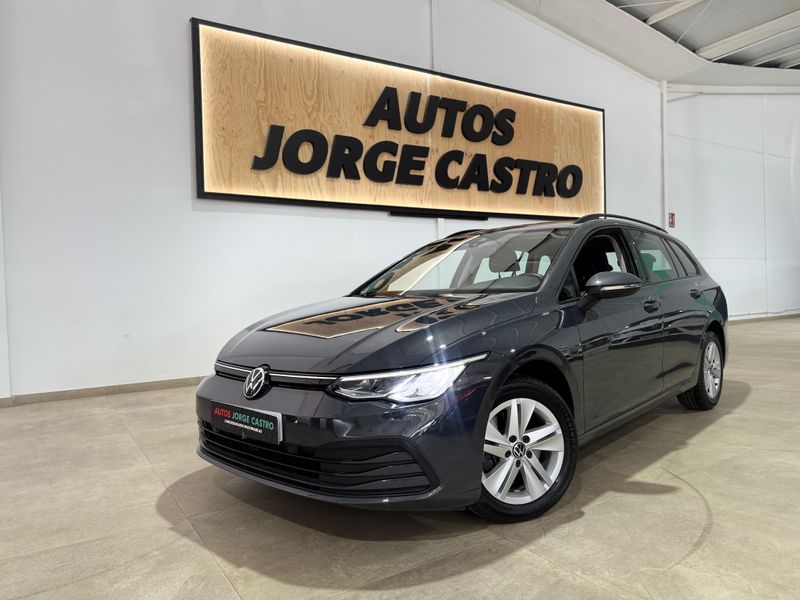 Volkswagen Golf 2022, foto 2