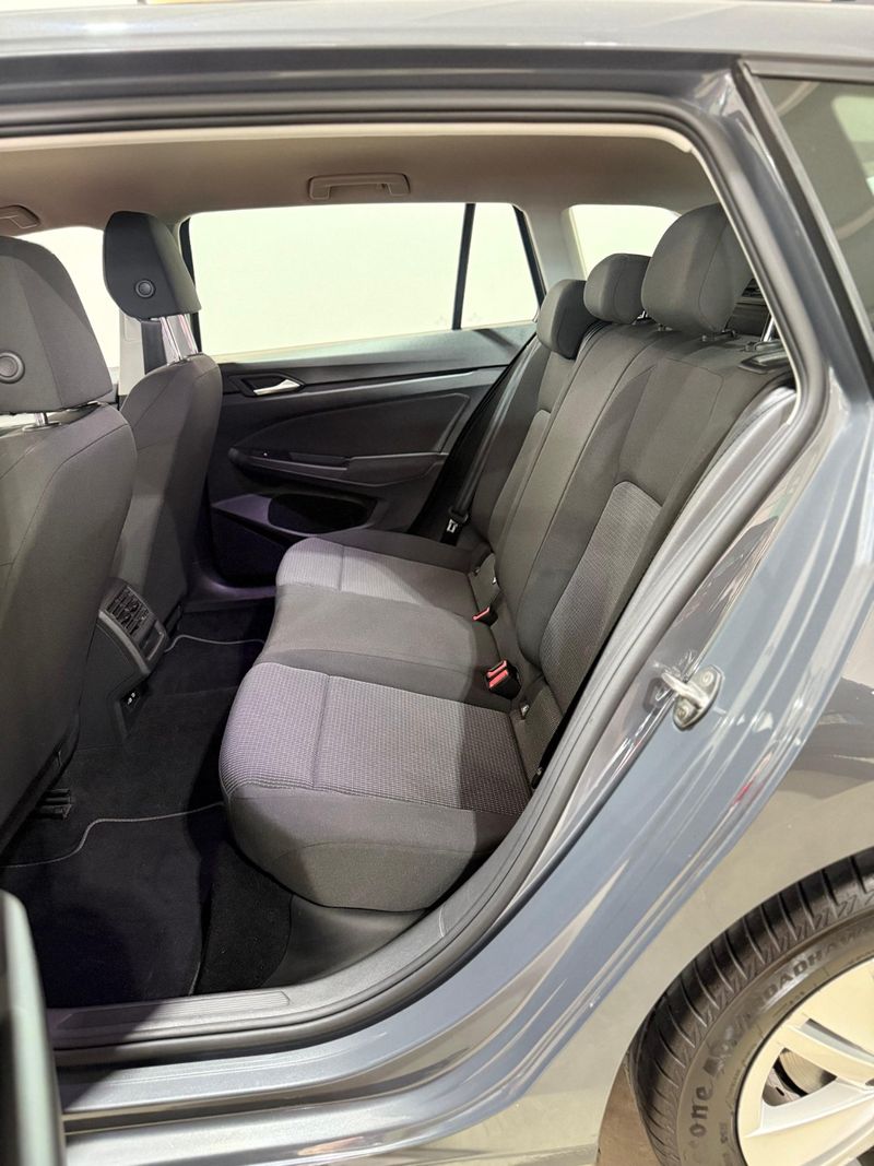 Volkswagen Golf 2022, foto 17