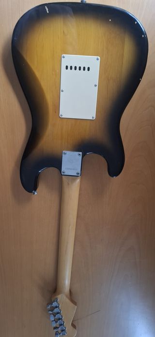 Guitarra Fernandes Stratocaster Sunburst