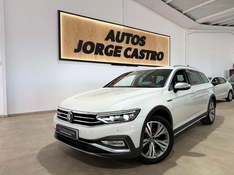Volkswagen Passat Variant Alltrack 2.0 TDI 4Mot DSG 2022, foto 2