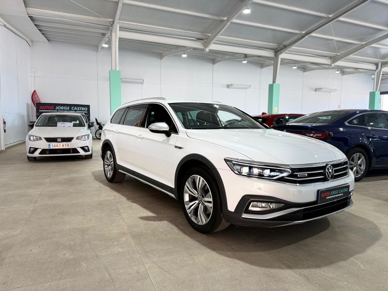Volkswagen Passat Variant Alltrack 2.0 TDI 4Mot DSG 2022, foto 4