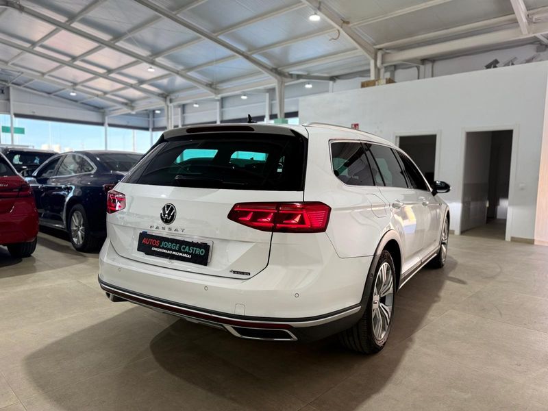 Volkswagen Passat Variant Alltrack 2.0 TDI 4Mot DSG 2022, foto 5