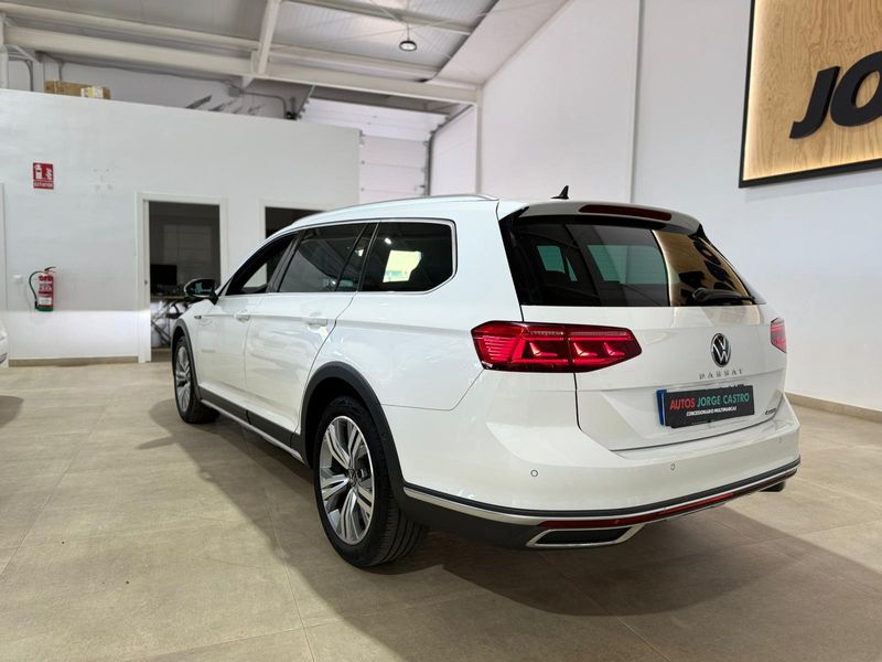 Volkswagen Passat Variant Alltrack 2.0 TDI 4Mot DSG 2022, foto 7