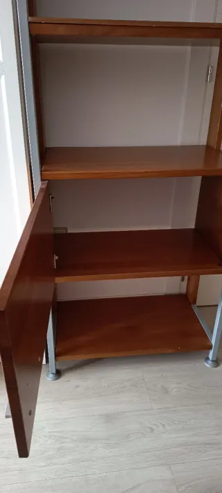 Estantería madera y metal