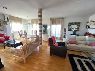 Dúplex en venta en Hermanos Falcó - Sepulcro Bolera en Albacete