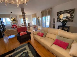 Dúplex en venta en Hermanos Falcó - Sepulcro Bolera en Albacete