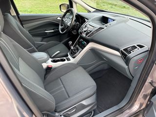 Ford Grand C-MAX 2012